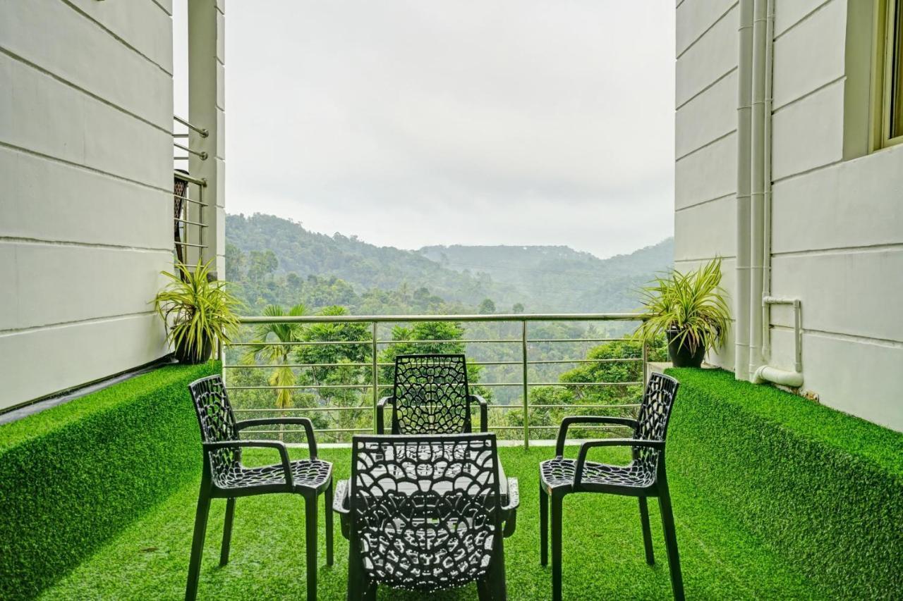 Oyo Flagship 81260 Star Lights Munnar Exterior photo