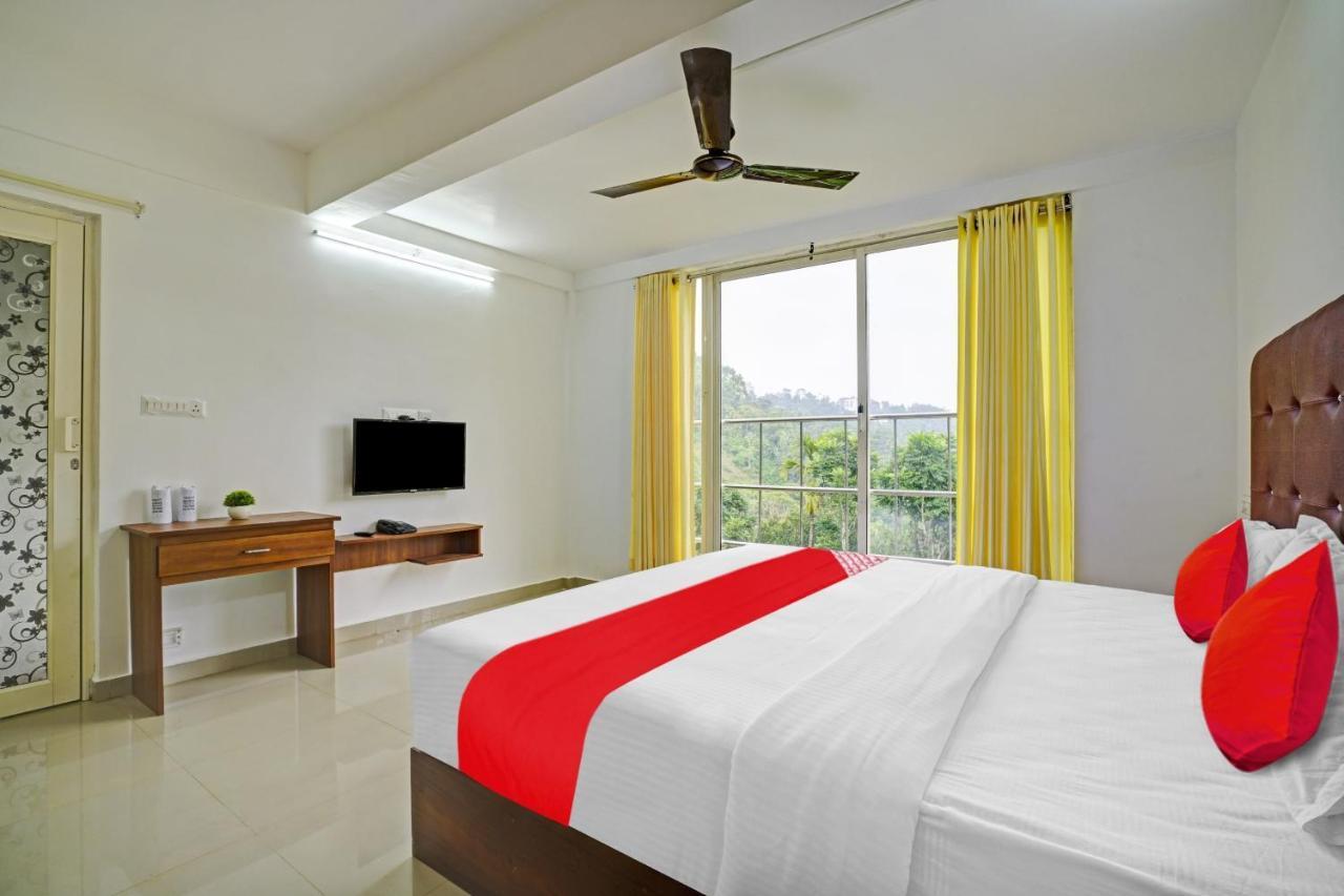 Oyo Flagship 81260 Star Lights Munnar Exterior photo