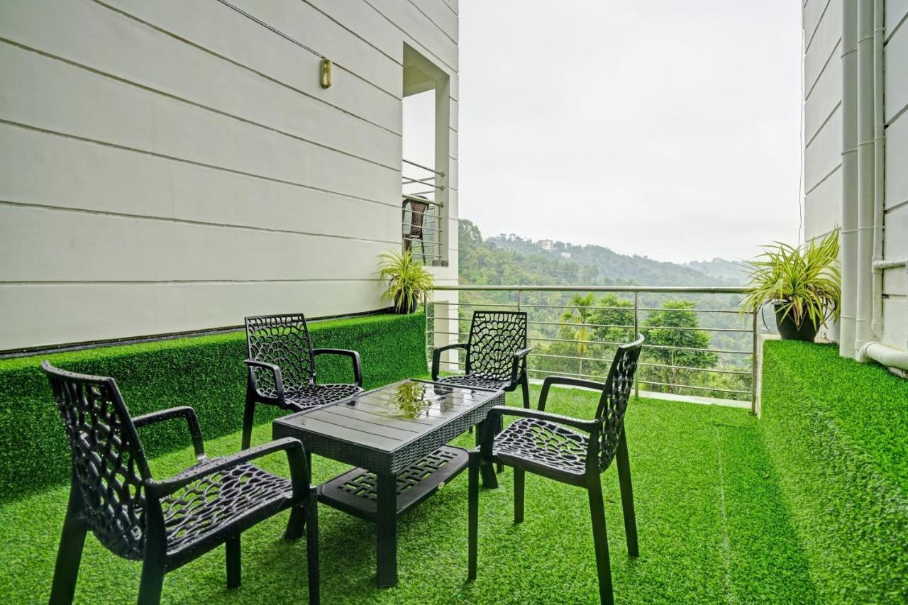 Oyo Flagship 81260 Star Lights Munnar Exterior photo