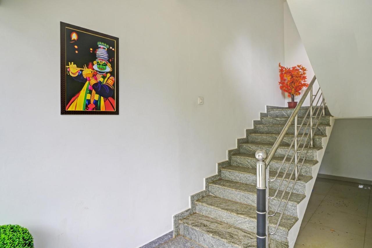 Oyo Flagship 81260 Star Lights Munnar Exterior photo